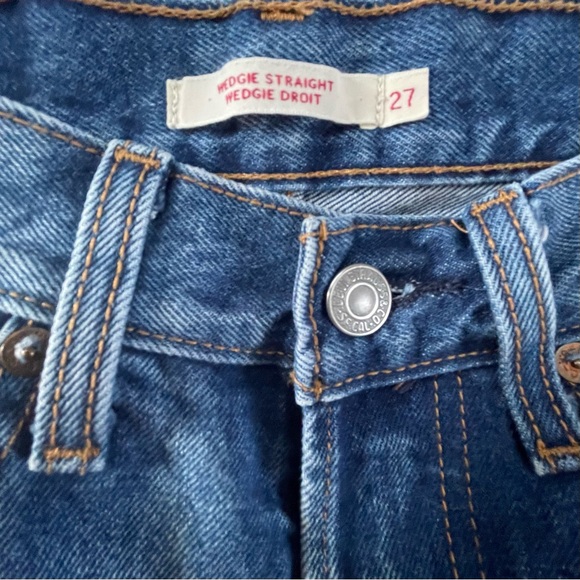 Levi's Wedgie Straight Jeans High Rise Medium Wash Before Dawn Distressed Sz 27 - Picture 9 of 15